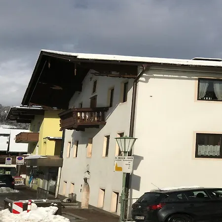 Building, Fuegen, Cleaning Included Fuegen